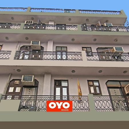 Flagship Hotel Decent Stay Near Pvr Vikaspuri Delhi New Delhi Exterior photo