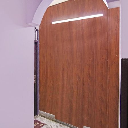 Flagship Hotel Decent Stay Near Pvr Vikaspuri Delhi New Delhi Exterior photo