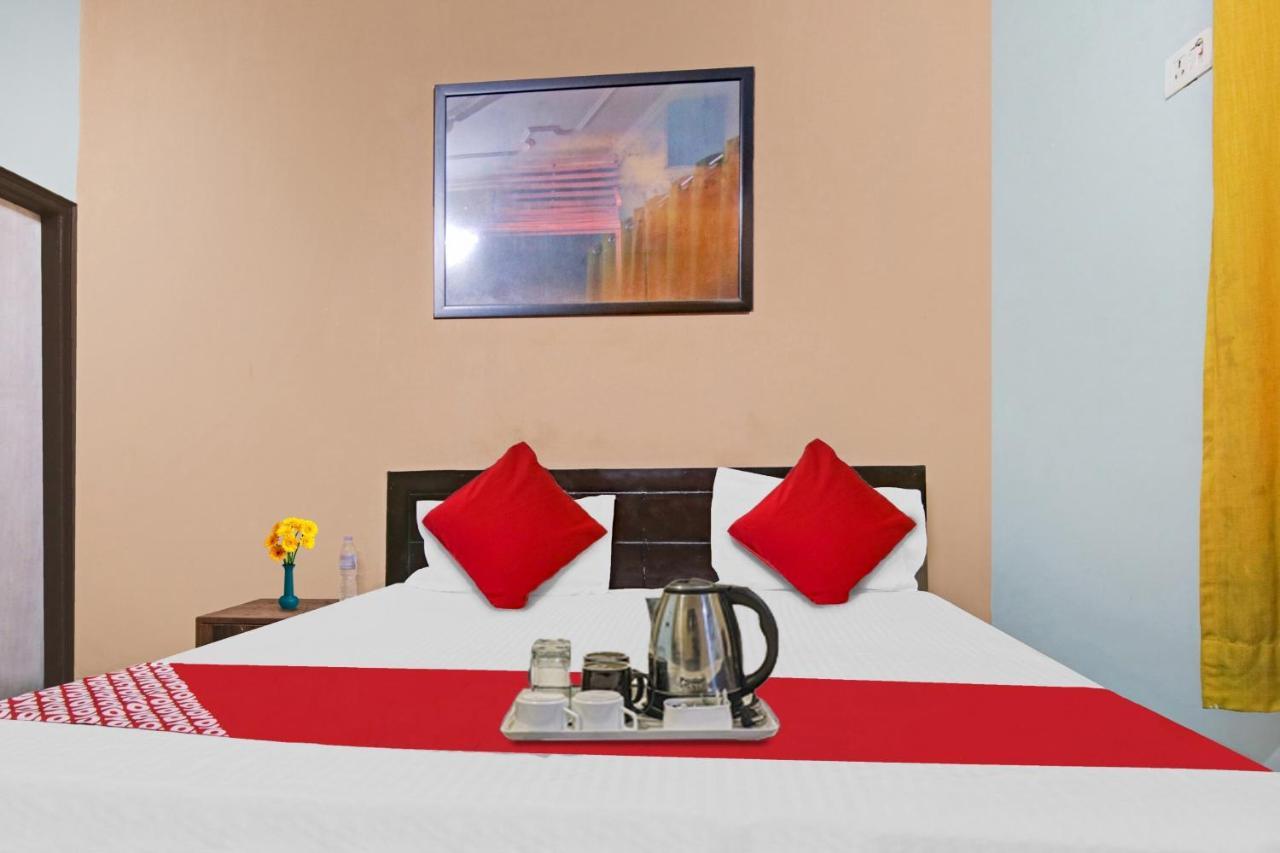 Flagship Hotel Decent Stay Near Pvr Vikaspuri Delhi New Delhi Exterior photo