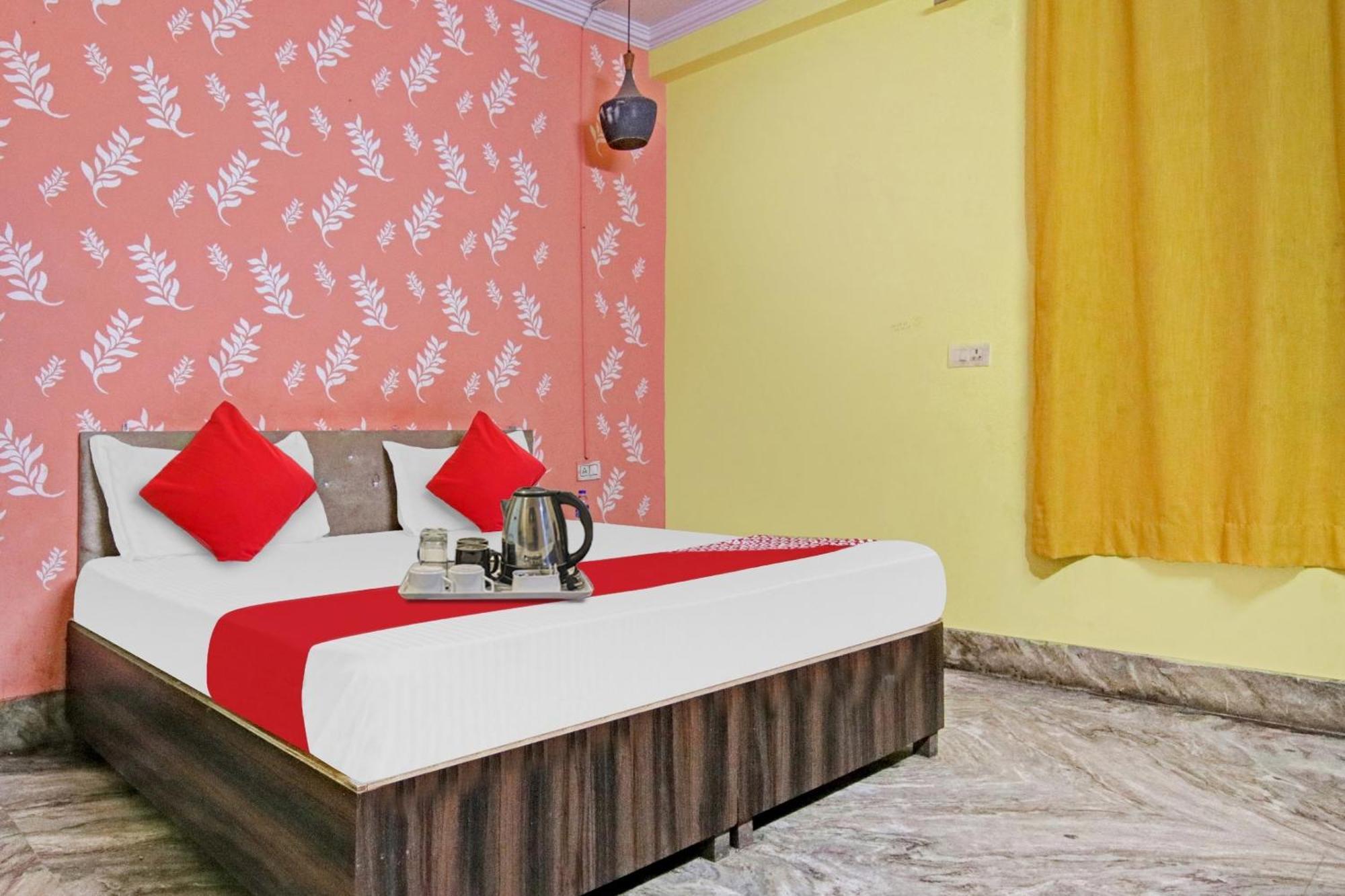 Flagship Hotel Decent Stay Near Pvr Vikaspuri Delhi New Delhi Exterior photo